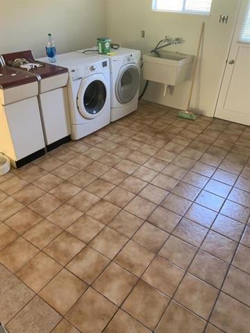 925 Miramontes Street, Half Moon Bay CA: https://media.crmls.org/mediaz/f5efef29-16d9-4f36-ac80-a68dc2995a07.jpg