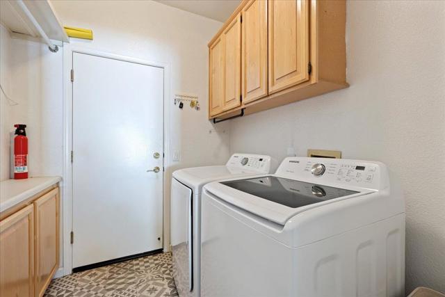 490 Chesapeake Terrace, Brentwood CA: https://media.crmls.org/mediaz/f5f0ee0c-df7f-4056-b617-778757f5e7e5.jpg