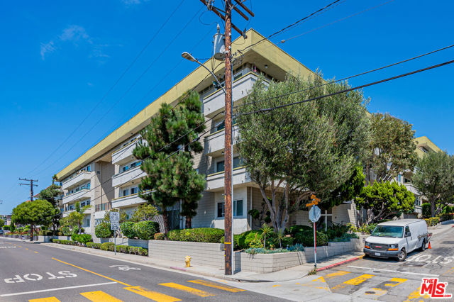 1600 Ardmore Avenue, Hermosa Beach, California 90254, 1 Bedroom Bedrooms, ,1 BathroomBathrooms,Residential,Sold,Ardmore,22191553