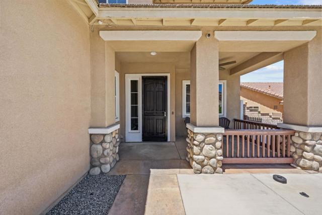 28303 Pinyon Pine Court, Menifee CA: https://media.crmls.org/mediaz/f5f27e78-5c00-4374-8907-8cada92dbdb2.jpg