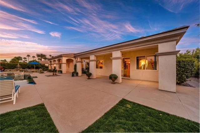 50 Toscana E Way, Rancho Mirage CA: https://media.crmls.org/mediaz/f5f2d68b-618b-405a-9bc2-e64cc0a654ab.jpg