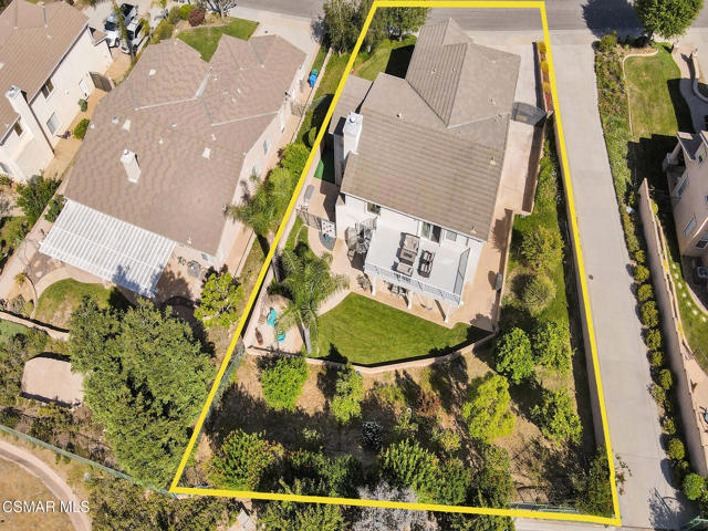 659 N Muirfield Avenue, Simi Valley CA: https://media.crmls.org/mediaz/f5f40382-f54c-413f-be5a-9feb0fa33175.jpg