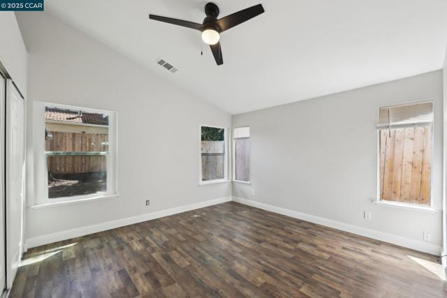 4464 Pampas Cir, Antioch CA: https://media.crmls.org/mediaz/f5f4482e-cc47-4210-86e8-cf87a20ccebf.jpg