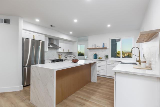 Detail Gallery Image 22 of 57 For 5166 via Portola, Oceanside,  CA 92057 - 4 Beds | 3 Baths