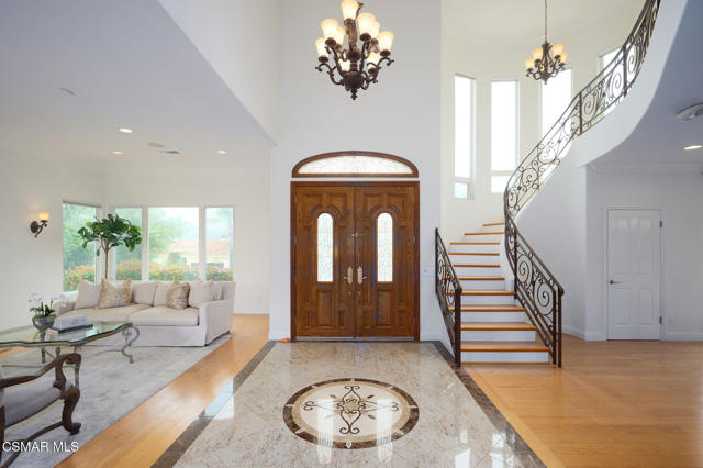 7111 Los Coyotes Place, Camarillo CA: https://media.crmls.org/mediaz/f5f4c887-cb76-4529-864a-e34f99803d75.jpg