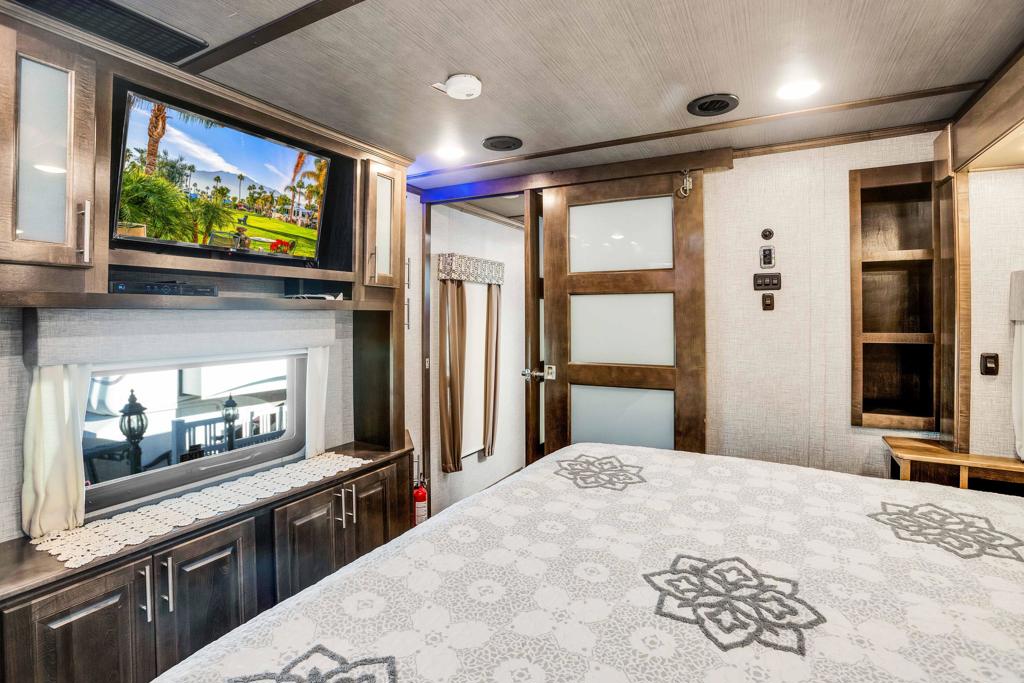 MLS #219138437PS image #27