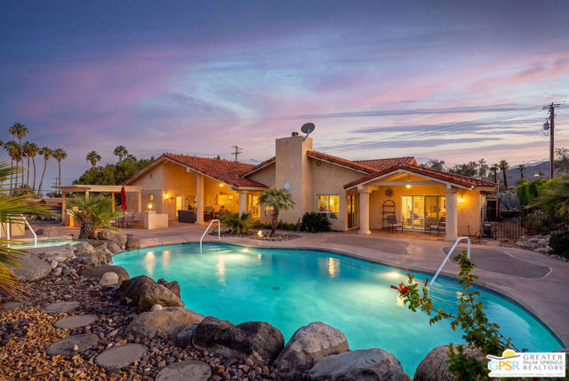 600 W Via Escuela, Palm Springs, CA 92262