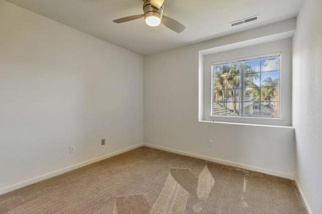 9642 Eagle Hills Way, Gilroy CA: https://media.crmls.org/mediaz/f5f6a8aa-cff0-4ac5-ab76-c7f2b667a05d.jpg