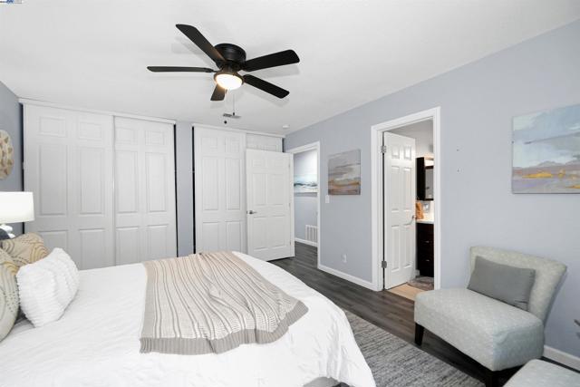 22633 Mossy Rock Drive, Hayward CA: https://media.crmls.org/mediaz/f5f75292-a392-423b-a780-77b263692cf7.jpg