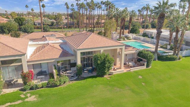 54853 Oakhill, La Quinta CA: https://media.crmls.org/mediaz/f5f758ef-8b92-4449-b1e2-4a5e71c545f2.jpg