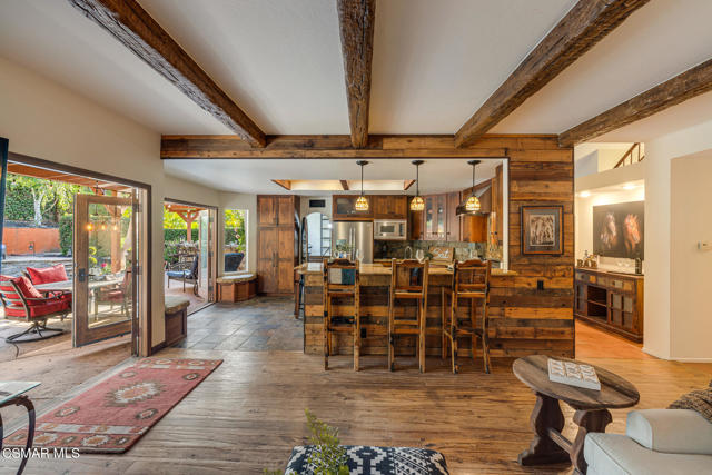 12208 Cherry Grove Street, Moorpark CA: https://media.crmls.org/mediaz/f5f8d6ea-cffb-4b5a-8b02-5023b1ac1127.jpg