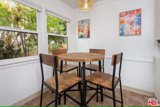 604 Venezia Avenue, Venice CA: https://media.crmls.org/mediaz/f5f9404c-a24f-4f82-ba2d-f7fdaef6acd1.jpg