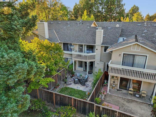 34627 Pueblo Terrace, Fremont CA: https://media.crmls.org/mediaz/f5fa65c3-9fbb-43d4-a20b-3afa8d32da1e.jpg