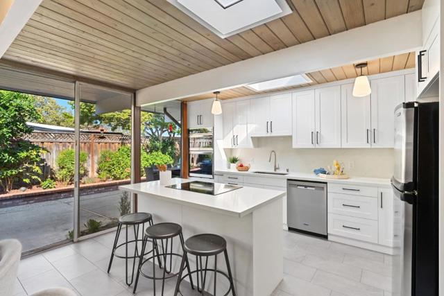 Image 19 of 43 For 2302 Fairglen Drive