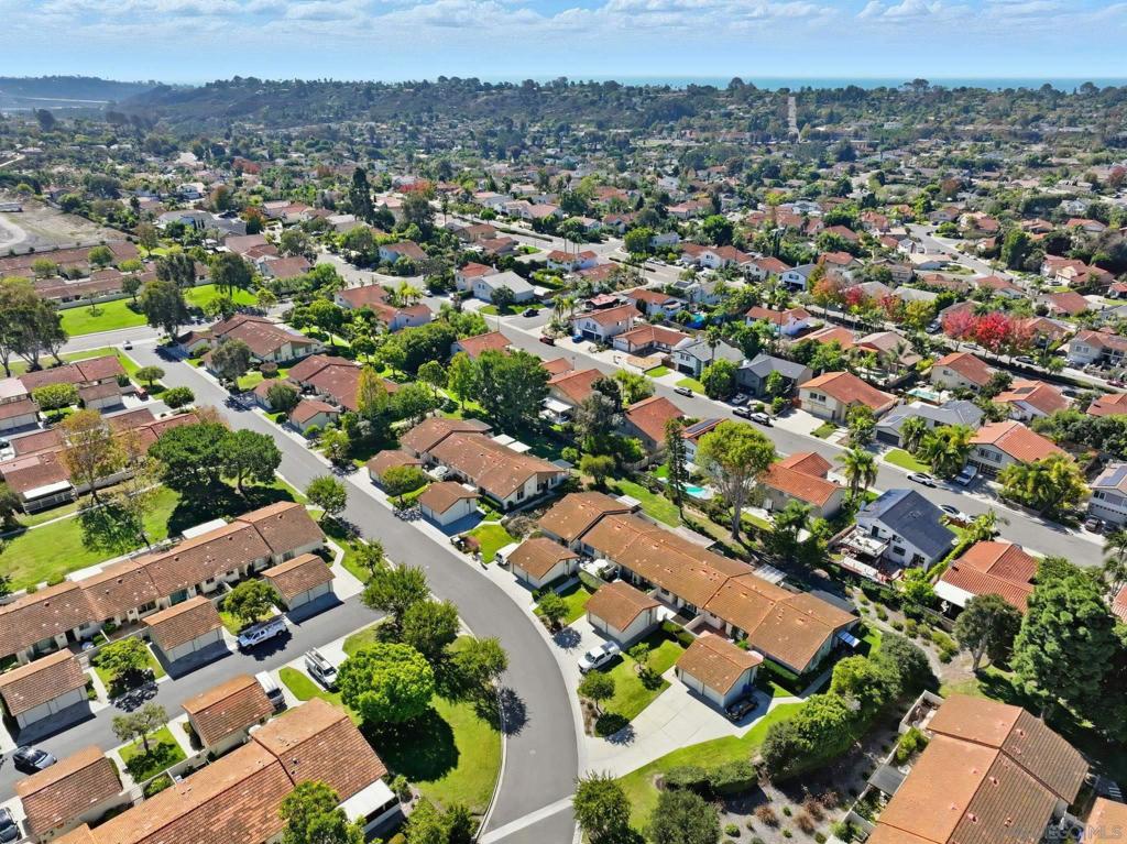 https://media.crmls.org/mediaz/f5fac1d2-eddd-47be-86a7-c0d6b56374f9.jpg?preset=X-Large