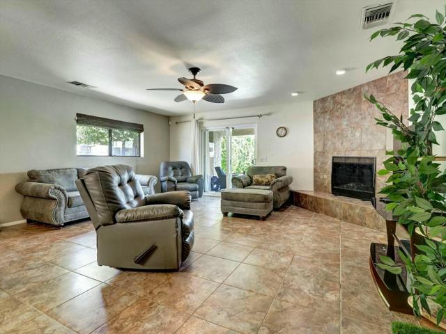 Image 10 of 31 For 29540 Avenida La Vista