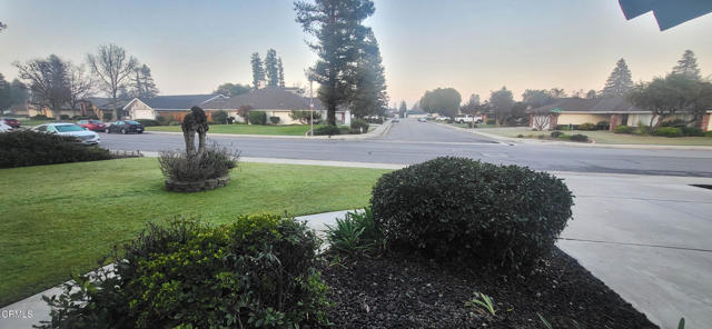 Detail Gallery Image 47 of 49 For 2200 Gambel Oak Way, Bakersfield,  CA 93311 - 4 Beds | 3 Baths