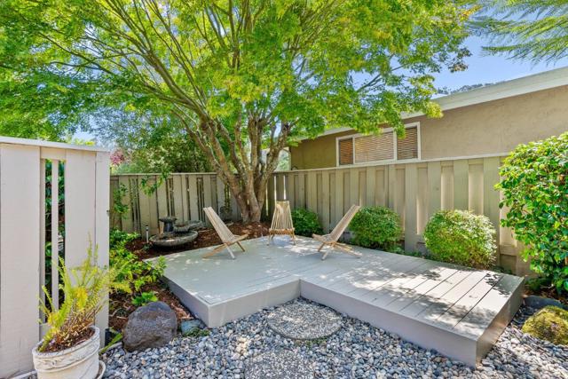 406 Belle Monti Court, Aptos CA: https://media.crmls.org/mediaz/f5fc1e12-d2bc-4ad6-9ecf-f62d59de9151.jpg