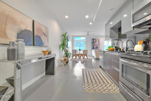 Detail Gallery Image 23 of 56 For 133 S Los Robles Ave #205,  Pasadena,  CA 91101 - 2 Beds | 2 Baths