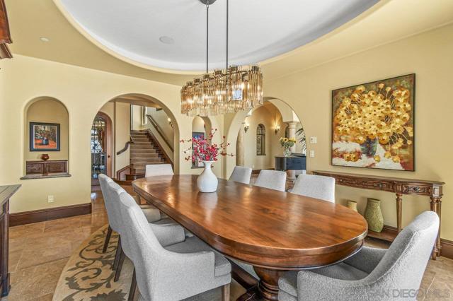 19557 Fortuna Del Este, Escondido CA: https://media.crmls.org/mediaz/f5fc5f17-d6d9-4f51-9aff-0483dc0a6a5b.jpg