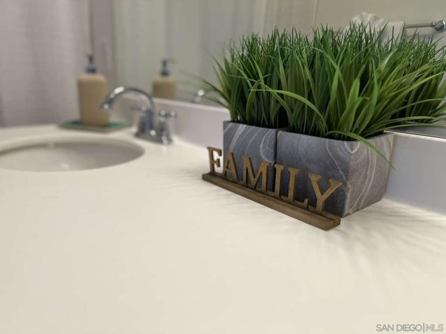 362 Borden Rd, San Marcos CA: https://media.crmls.org/mediaz/f5ff85a0-2d9a-4c94-881e-958c9c25b656.jpg