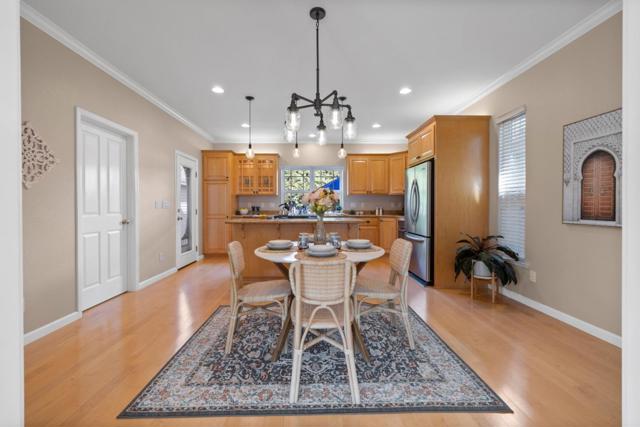610 Gilroy Drive, Capitola CA: https://media.crmls.org/mediaz/f5ffbb16-b783-489f-9f45-26099071bed4.jpg