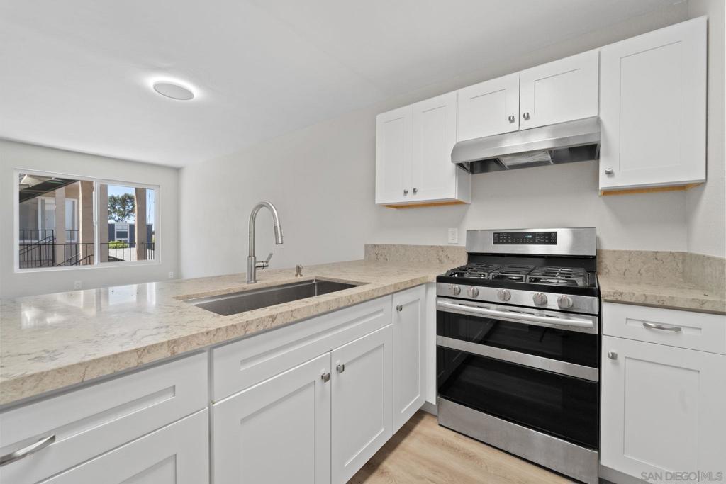 239 50th St - photo 4