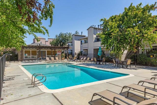 3489 Wine Barrel Way, San Jose CA: https://media.crmls.org/mediaz/f60070d2-f702-4772-95ba-eb44c39e07e8.jpg