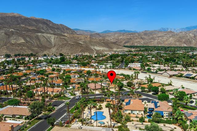 7 Florentina Drive, Rancho Mirage CA: https://media.crmls.org/mediaz/f600b1bd-6a53-4a13-9327-67a57e819490.jpg