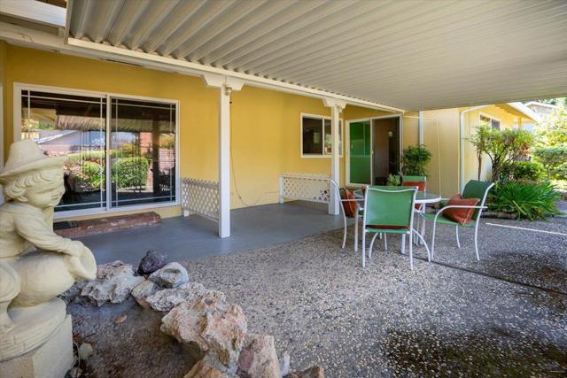 18654 Aspesi Drive, Saratoga CA: https://media.crmls.org/mediaz/f600d9e5-21d0-4349-969a-fd484c93c143.jpg