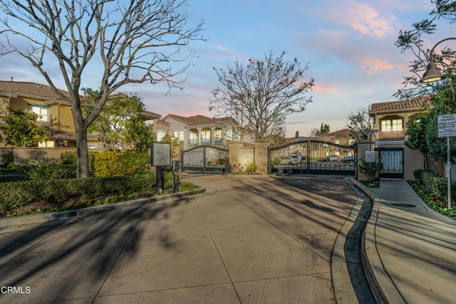 Detail Gallery Image 40 of 50 For 2916 Esperanza Way #F,  Simi Valley,  CA 93063 - 4 Beds | 3 Baths