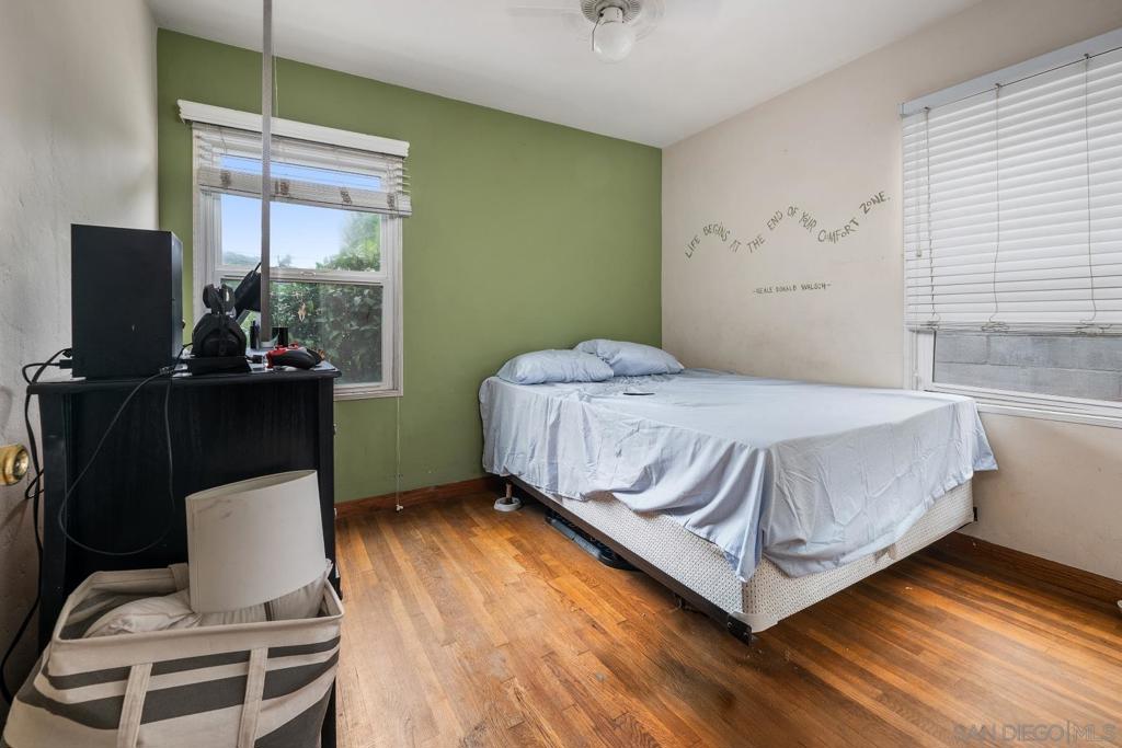 MLS #250035908SD img 11