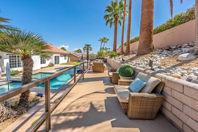 73095 Deer Grass Drive, Palm Desert, CA 92260