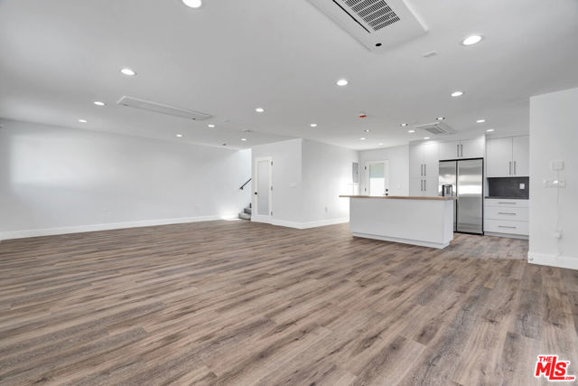 11611 Burbank Boulevard, North Hollywood CA: https://media.crmls.org/mediaz/f60493f2-e89b-47d0-af8f-f147901ad4a2.jpg