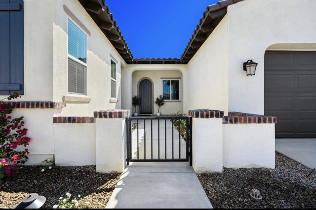 51720 Marquis Lane, La Quinta CA: https://media.crmls.org/mediaz/f604973e-0087-4396-a3e3-a3dc002d0148.jpg