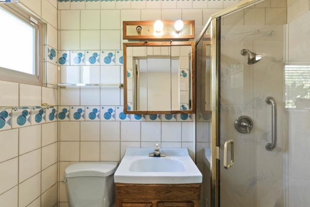 1128 Verona Ave, Livermore CA: https://media.crmls.org/mediaz/f605d297-b1ac-47aa-8463-2cb2a61e6218.jpg