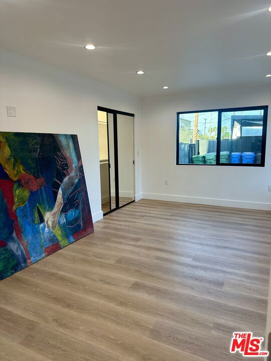 5414 S Mullen Avenue, Los Angeles CA: https://media.crmls.org/mediaz/f606c3c6-9384-4f48-aff2-69df0da605bc.jpg