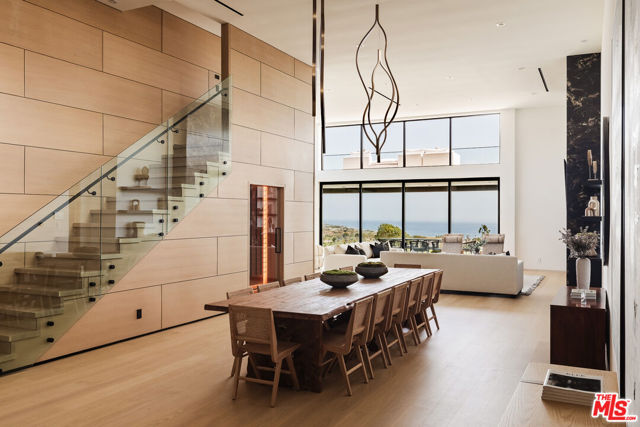 29800 Cuthbert Road, Malibu CA: https://media.crmls.org/mediaz/f607b946-d60b-4c1e-b91e-ee0d25fa0092.jpg