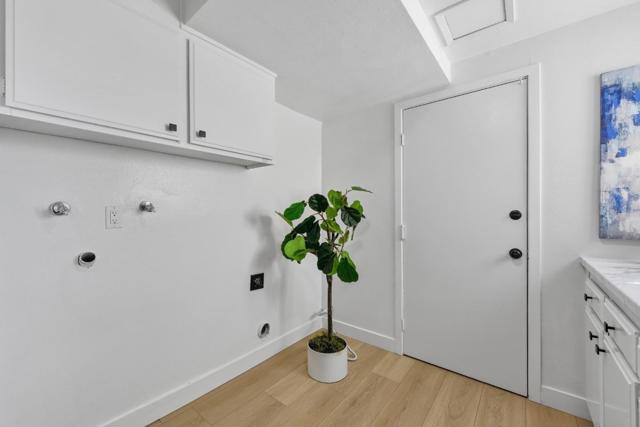 180 Park Sharon Drive, San Jose CA: https://media.crmls.org/mediaz/f60997de-4f8c-4ba7-a437-805cf5408ca3.jpg