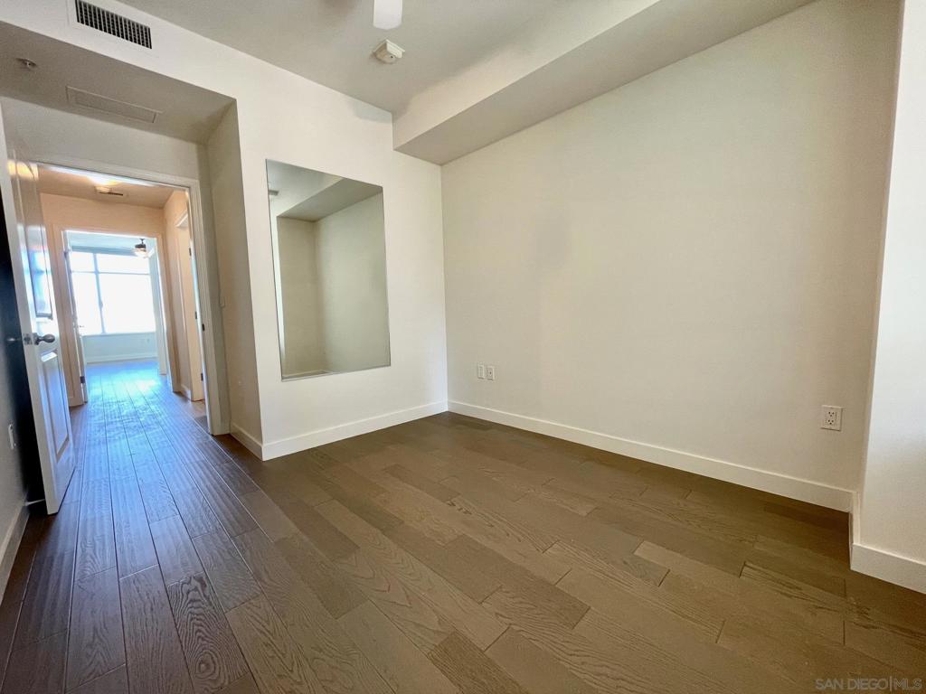 825 Beech St - photo 11