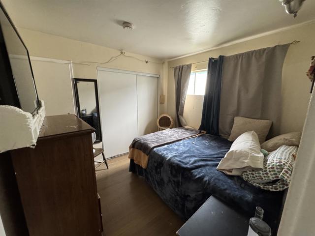 4046 4048 Eta St, San Diego CA: https://media.crmls.org/mediaz/f60a57c6-3aa8-4441-a4fe-97de69aa95f3.jpg