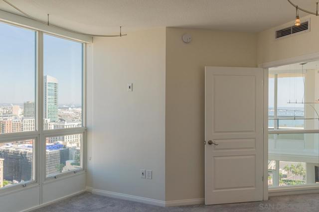 510 1st Ave, San Diego CA: https://media.crmls.org/mediaz/f60ad6a7-7697-4831-8fbc-83d85f503d99.jpg