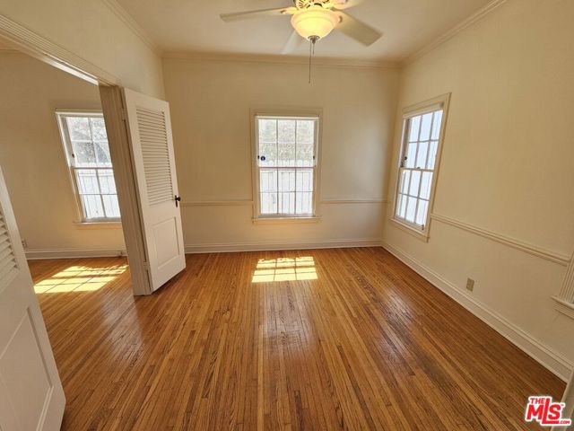 441 1/2 S Palm Drive, Beverly Hills CA: https://media.crmls.org/mediaz/f60aeafb-ab61-4196-ba24-26566e2dd966.jpg