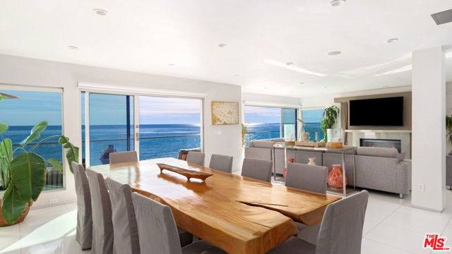 26050 Pacific Coast Highway, Malibu CA: https://media.crmls.org/mediaz/f60ba472-95aa-4d8d-af5d-62a4b0139e9d.jpg