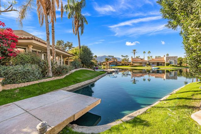 210 Desert Lakes Drive, Rancho Mirage CA: https://media.crmls.org/mediaz/f60c04ba-d9de-475f-a99c-6440421d5f35.jpg