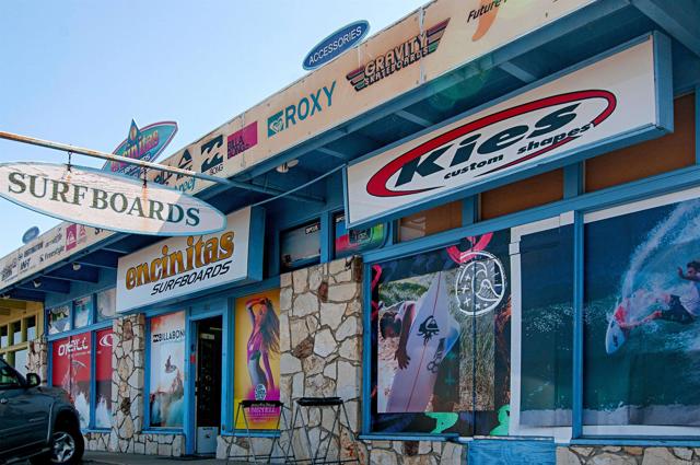 Detail Gallery Image 27 of 32 For 458 3rd St, Encinitas,  CA 92024 - 3 Beds | 3 Baths