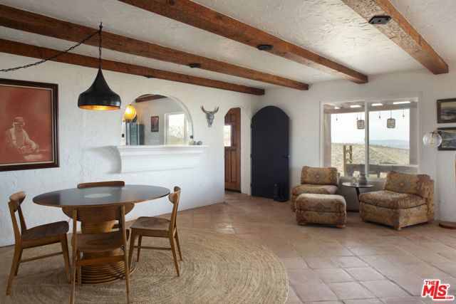 2339 Inca Trail, Yucca Valley CA: https://media.crmls.org/mediaz/f60c4b0d-19a6-44e4-96d9-6b9d64ab62fd.jpg
