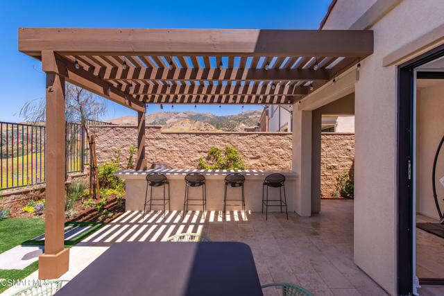 20843 Acorn Circle, Porter Ranch CA: https://media.crmls.org/mediaz/f60cf21e-5be7-487b-9ea2-09ca2b7e05b2.jpg