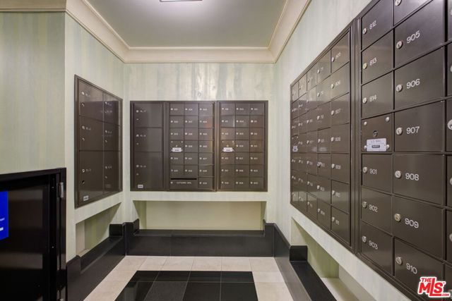 1645 N Vine Street, Los Angeles CA: https://media.crmls.org/mediaz/f60d24df-2430-4866-bf46-0e41aeae459f.jpg