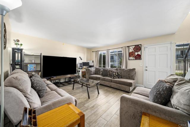 Photo #3: PTP2304491 Listing 